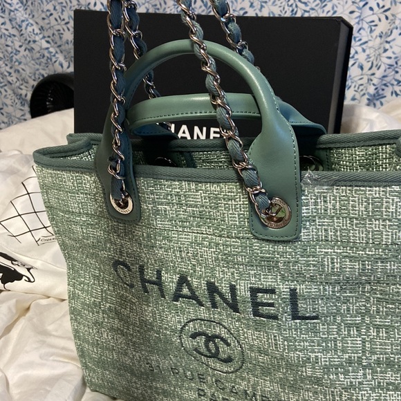 Chanel 31 RUE CAMBON PARIS - Picture 3 of 12